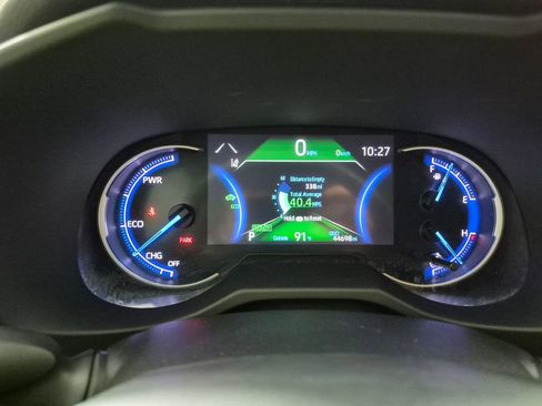 Used 2024 Toyota RAV4 LE AWD/4WD image 16