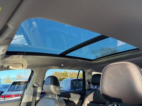 Certified 2023 Volkswagen Atlas SE w/ Panoramic Sunroof Package image 8