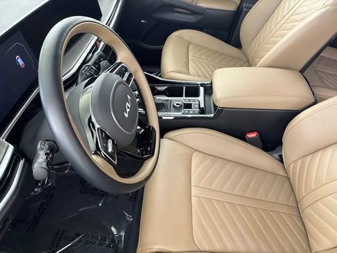 Certified 2025 Kia Sorento SX Prestige w/ Olive Brown Leather Package AWD/4WD image 22