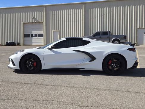 Used 2022 Chevrolet Corvette Stingray Preferred Cpe w/ Chrome Exterior Badge Package image 5