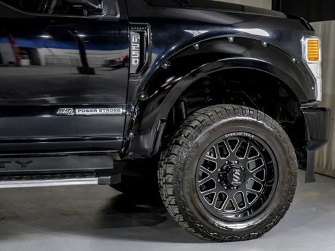 Used 2021 Ford F250 Lariat w/ Lariat Value Package AWD/4WD image 8