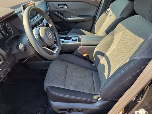 Used 2023 Nissan Rogue SV AWD/4WD image 11