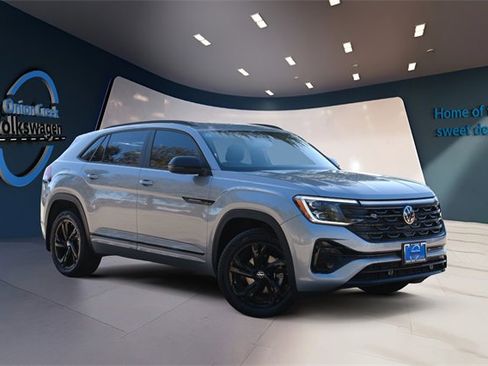 Certified 2025 Volkswagen Atlas Cross Sport SEL R-Line image 1