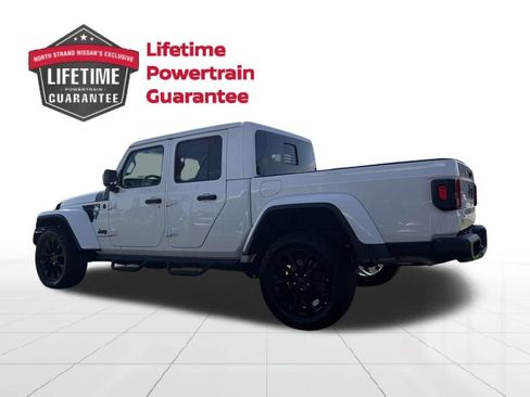 Used 2024 Jeep Gladiator Sport AWD/4WD image 4