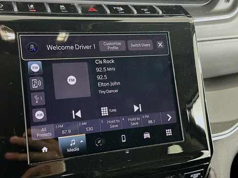 Used 2023 Jeep Grand Cherokee L Laredo image 21