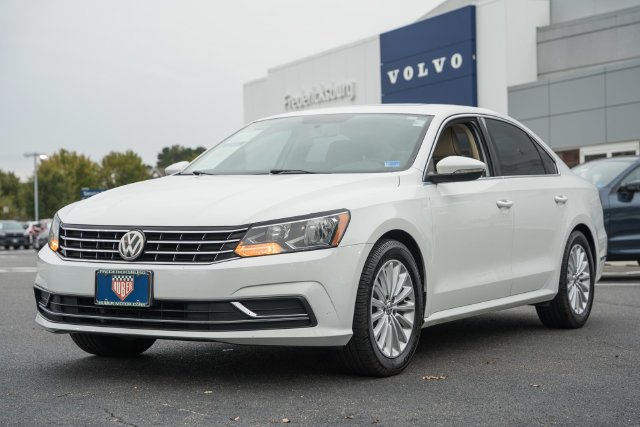 Used 2016 Volkswagen Passat 1.8T SE FWD image 3