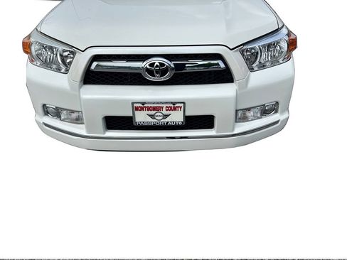 Used 2010 Toyota 4Runner SR5 w/ Convenience Pkg AWD/4WD image 25