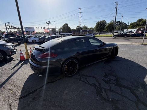 Used 2016 Porsche Panamera Edition RWD image 18