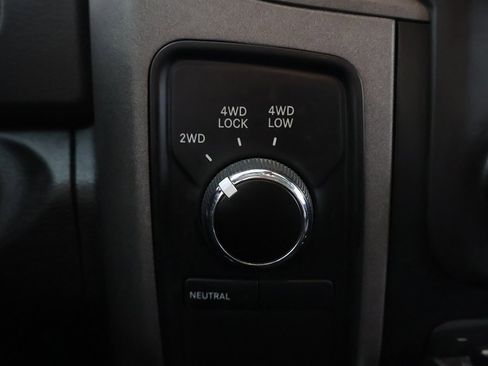 Used 2018 RAM 2500 Tradesman image 41