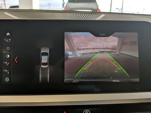 Used 2020 BMW 330i xDrive Sedan w/ Convenience Package image 22