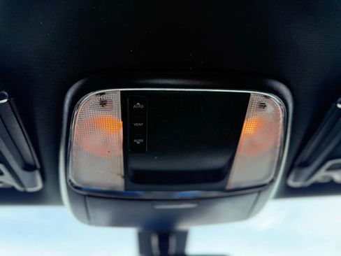 Used 2021 Dodge Charger SXT w/ Leather Interior Group image 34