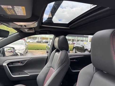 Used 2025 Toyota RAV4 XSE w/ Weather Package AWD/4WD image 9