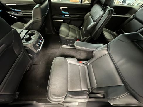 New 2025 Ford Expedition Platinum w/ Stealth Performance Package image 18