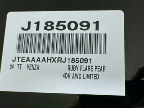 Used 2024 Toyota Venza Limited image 26