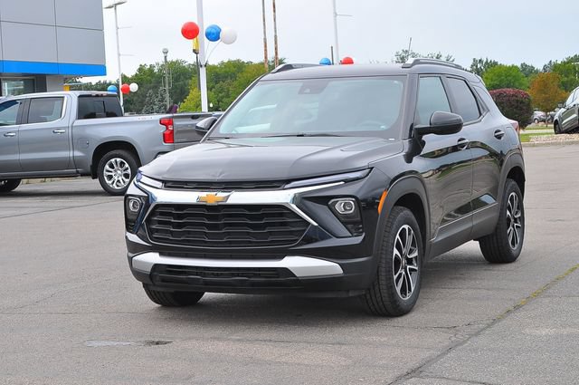 Used 2024 Chevrolet TrailBlazer LT AWD/4WD image 7
