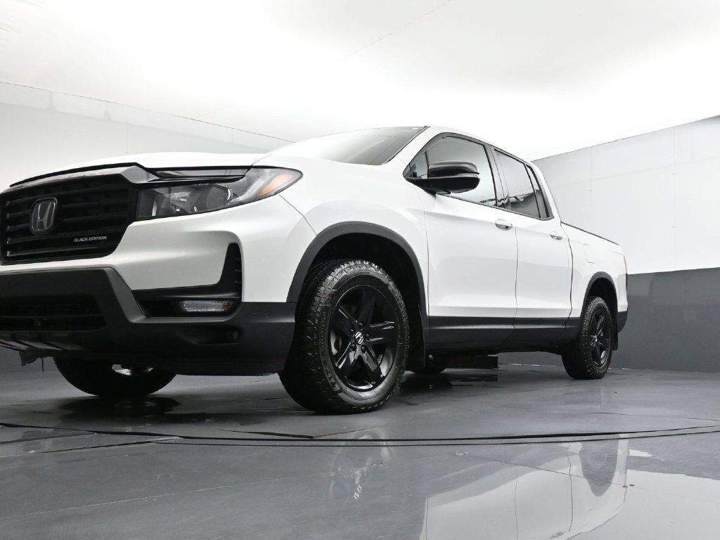 Used 2023 Honda Ridgeline Black Edition image 37