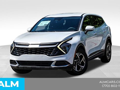 Used 2025 Kia Sportage LX FWD image 1