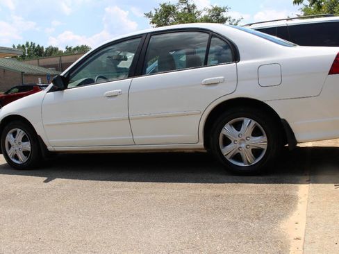 Used 2004 Honda Civic LX image 4