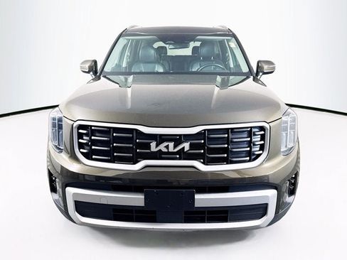 Certified 2024 Kia Telluride S w/ S Sunroof Package AWD/4WD image 2
