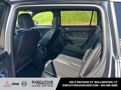 Used 2023 Volkswagen Tiguan SE R-Line AWD/4WD image 12