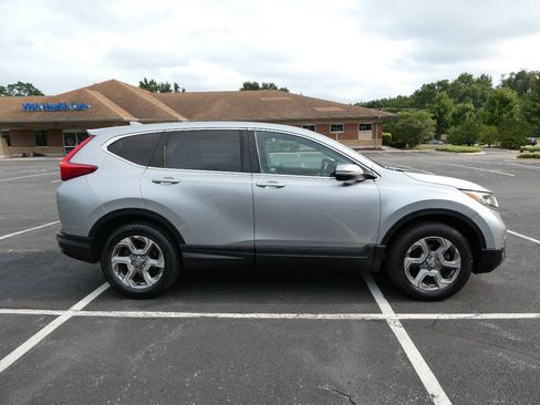 Used 2017 Honda CR-V EX-L image 4