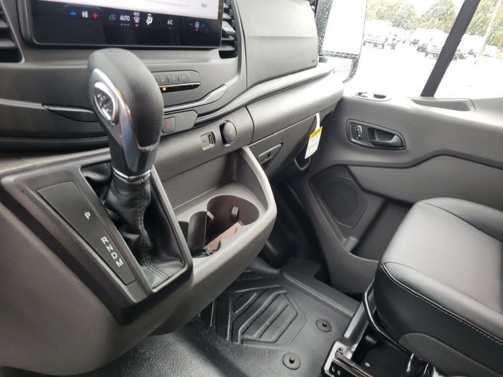 New 2027 Ford Transit 150 Low Roof RWD image 32