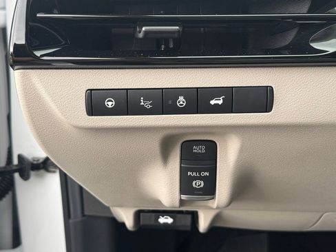 Used 2025 Nissan Murano Platinum w/ Cargo Package image 13