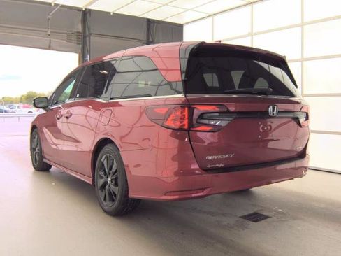 Used 2023 Honda Odyssey Sport image 7