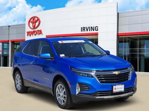 Used 2024 Chevrolet Equinox LT AWD/4WD image 2