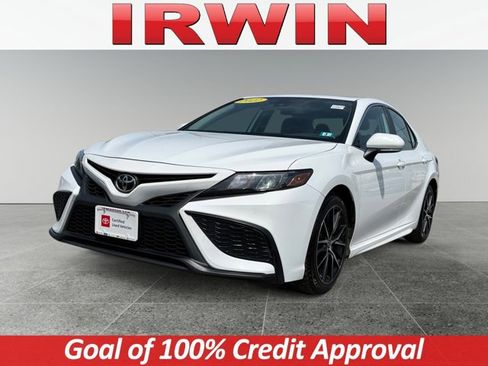 Certified 2022 Toyota Camry SE w/ Cold Weather Package AWD/4WD image 1
