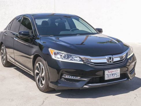 Used 2017 Honda Accord EX-L image 3