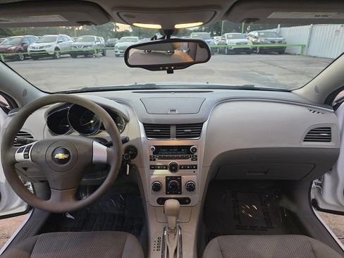 Used 2011 Chevrolet Malibu LS image 31