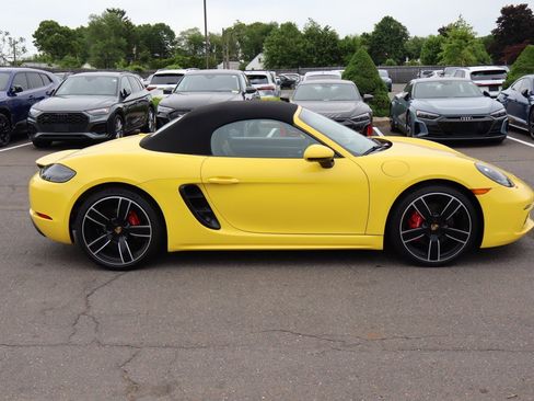 Used 2023 Porsche 718 Boxster S RWD image 4