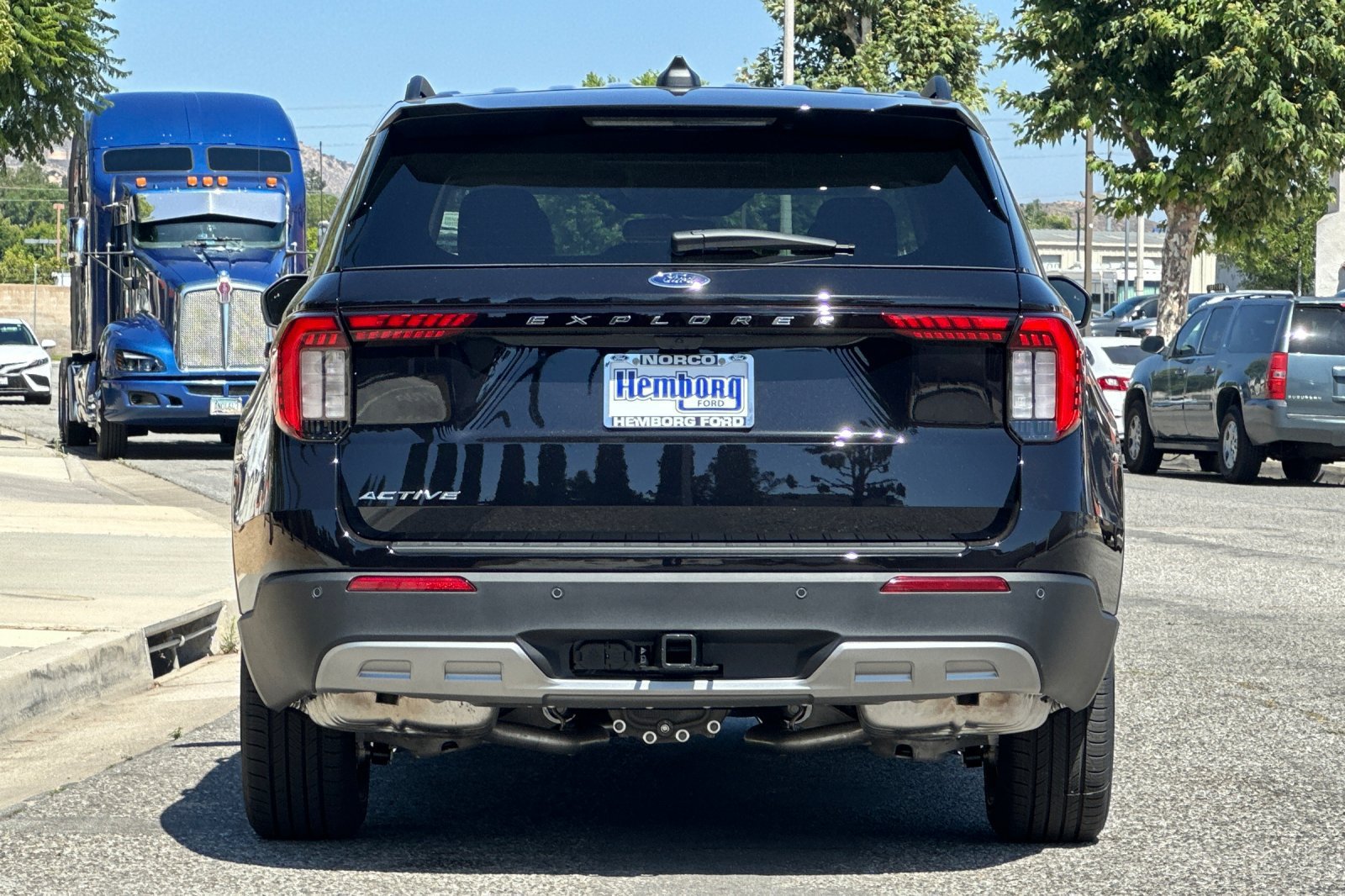 New 2026 Ford Explorer Active w/ Active Comfort Package RWD image 5