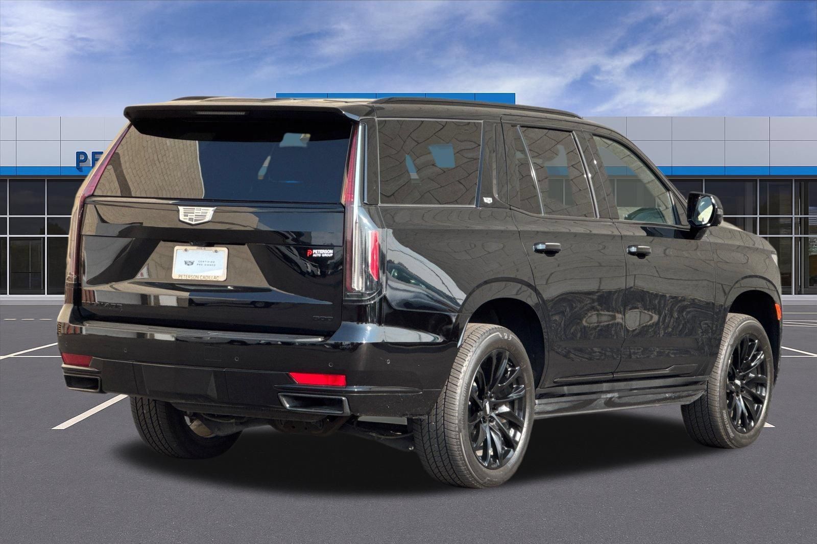 Used 2024 Cadillac Escalade Sport w/ LPO, ONYX Package AWD/4WD image 4