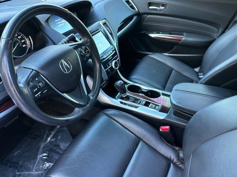 Used 2015 Acura TLX image 4