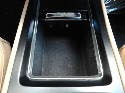 Used 2023 Lincoln Corsair Reserve AWD/4WD image 45