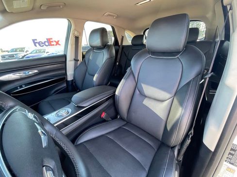 Used 2025 Genesis GV70 2.5T image 23