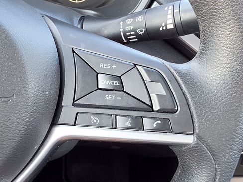 Used 2022 Nissan Altima 2.5 S FWD image 13