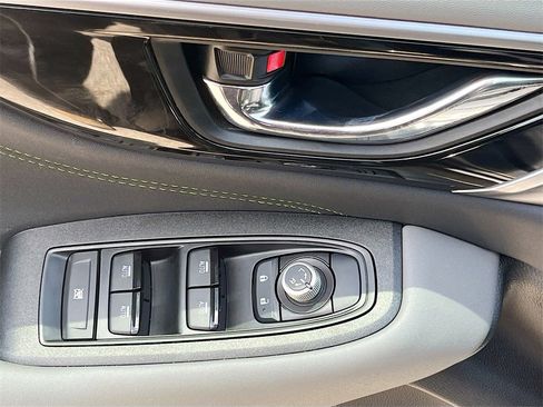 Used 2025 Subaru Outback Onyx Edition image 18