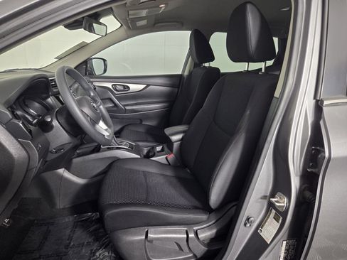 Used 2020 Nissan Rogue Sport S FWD image 9