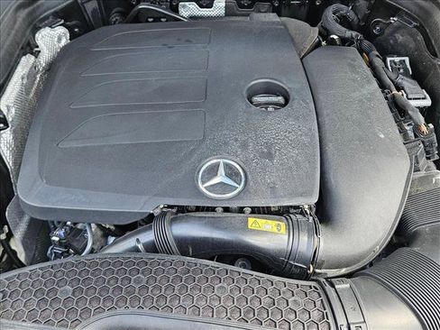 Used 2022 Mercedes-Benz GLC 300 image 21