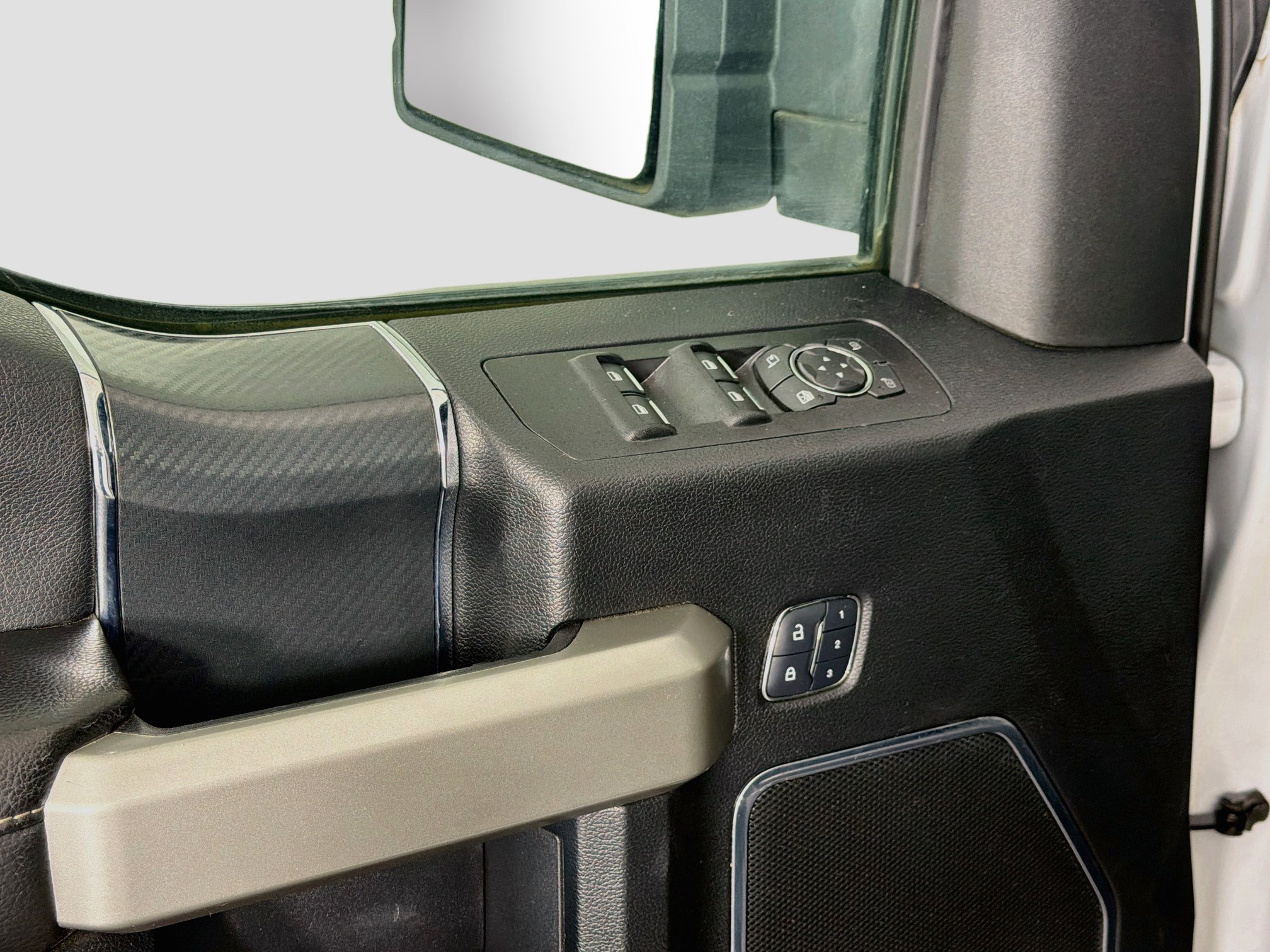 Used 2018 Ford F150 Lariat w/ Equipment Group 502A Luxury AWD/4WD image 15