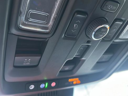 Used 2023 Chevrolet Tahoe Z71 image 26