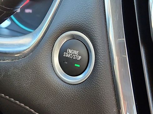 Certified 2023 Chevrolet Traverse LT image 22