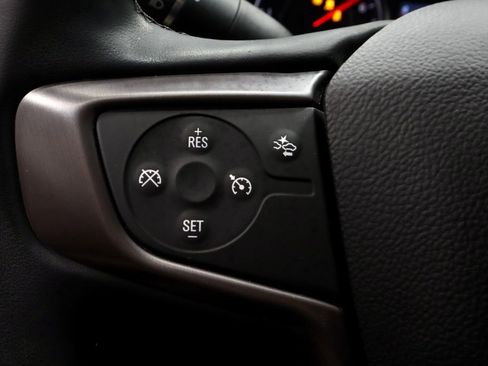 Used 2023 GMC Acadia AT4 image 28