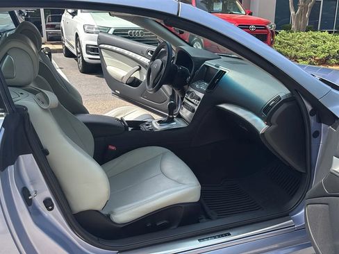 Used 2012 INFINITI G37 Convertible w/ Premium Pkg RWD image 23