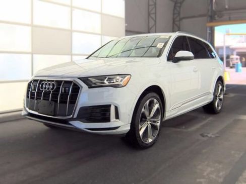 Used 2022 Audi Q7 3.0T Premium Plus AWD/4WD image 3