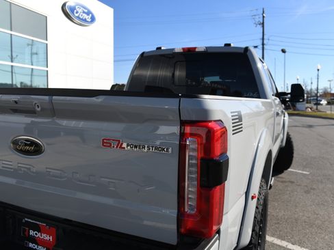 New 2026 Ford F250 Lariat w/ Black Appearance Package image 10