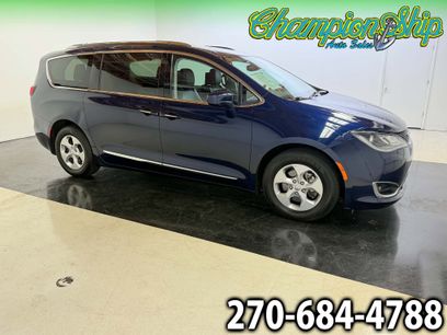 Used 2017 Chrysler Pacifica Touring-L Plus
